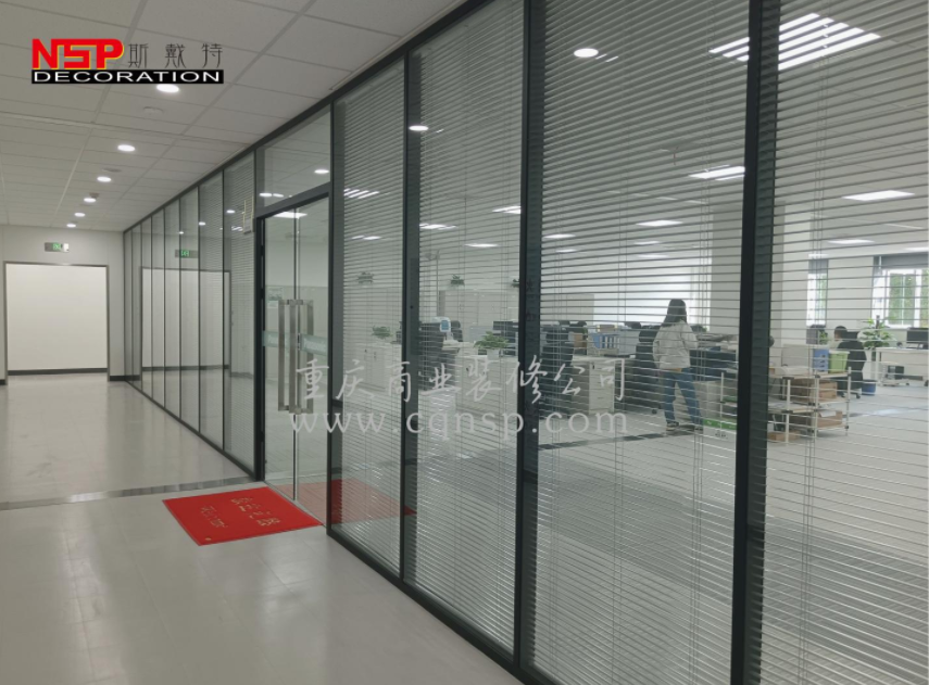 重慶辦公室及展廳設(shè)計(jì)裝修.png